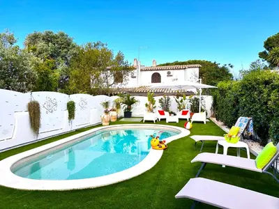 Piscina di Villa Stella di Mare, 300 mt from the beach - Micasasucasa o nelle vicinanze