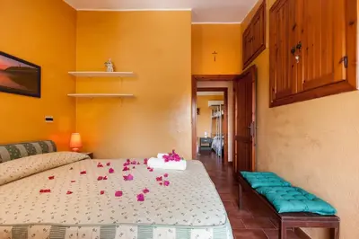 Letto o letti in una camera di The Peacock house