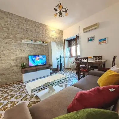 Dino Domus apartment