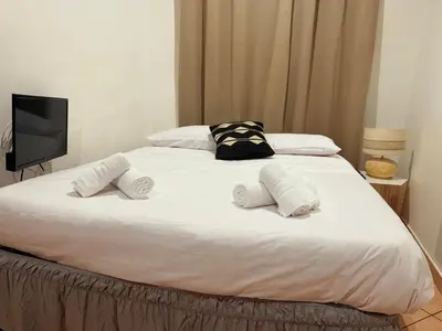 Letto o letti in una camera di Luxury 5BR , 4BA Penthouse In the City Center