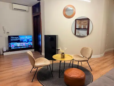 TV o dispositivi per l'intrattenimento presso Luxury 5BR , 4BA Penthouse In the City Center