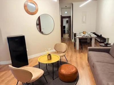 Area soggiorno di Luxury 5BR , 4BA Penthouse In the City Center