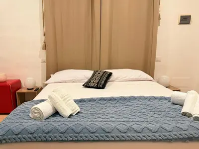 Letto o letti in una camera di Luxury 5BR , 4BA Penthouse In the City Center