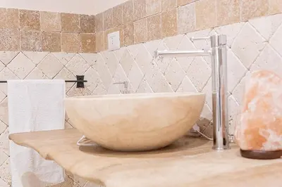 Bagno di Casa Midò