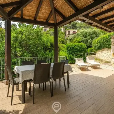 Simone Eden Apartment