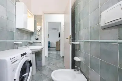 Bagno di GuestHost - The travelling Suitcase