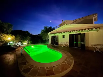 Piscina di Almà o nelle vicinanze