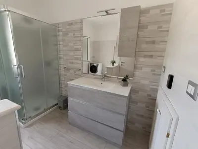 Bagno di Villa Milena -Piscina solo per voi