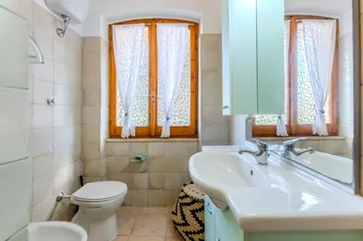 Bagno di Villa Etnic Eloise a walk from Porto Pino beach