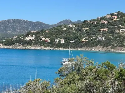 Paesaggio naturale nelle vicinanze della villa