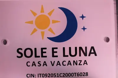 Certificato, attestato, insegna o altro documento esposto da Casa vacanza SOLE E LUNA