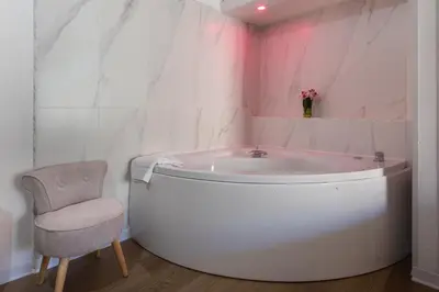 Bagno di Alma Little House