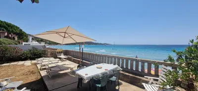Paesaggio naturale nelle vicinanze della villa