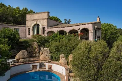 Piscina di Domus delle stelle 1 - Villa Padronale con Piscina o nelle vicinanze