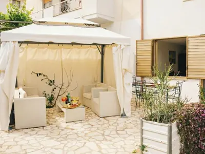 Area soggiorno di Apartment Wendy by Interhome