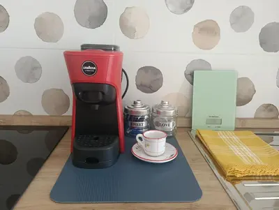 Set per la preparazione di tè e caffè presso La casa di Carta