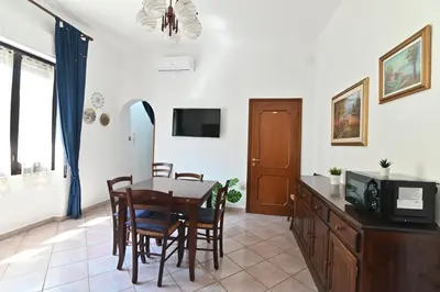Cucina o angolo cottura di IzzHome BiHappy