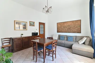 Area soggiorno di IzzHome BiHappy