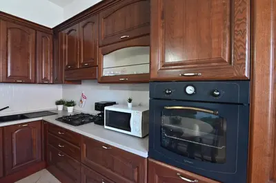 Cucina o angolo cottura di IzzHome TriHappy