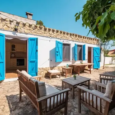 Mandorletti Essence - Private Courtyard & Nature
