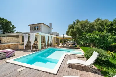 Piscina di Nido sul Mare o nelle vicinanze