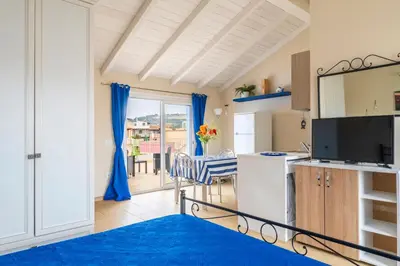 Cucina o angolo cottura di Charming Loft with Large Terrace
