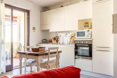 Cucina o angolo cottura di GuestHost - Ely's Home Cagliari