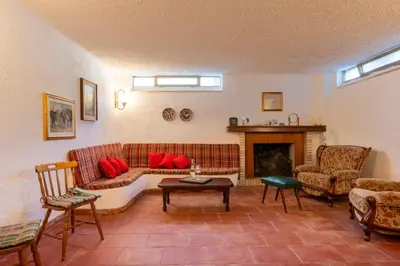 Area soggiorno di 5' from the Sea, Villa with Large Garden and BBQ