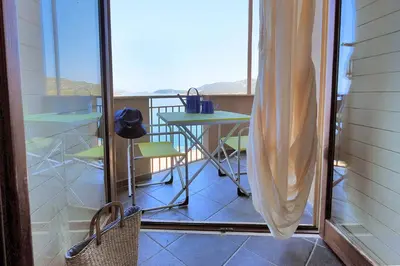 Balcone o terrazza di La finestra sul mare by Teuladaapartments