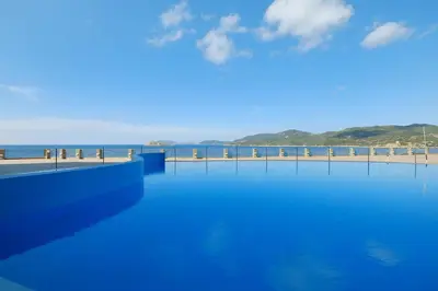 Piscina di La finestra sul mare by Teuladaapartments o nelle vicinanze