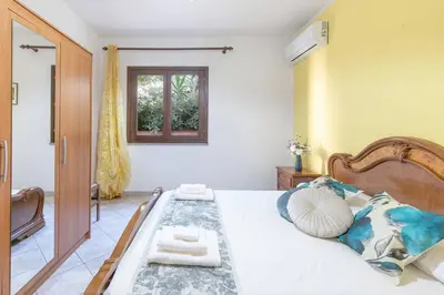 Letto o letti in una camera di [Costa Verde - Panoramic Stay] Terrace Wifi BBQ AC