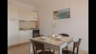 Cucina o angolo cottura di Stylish Residence Le Fontane 1 bedroom Apartment sleeps 4 person-No6887