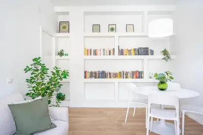 Biblioteca nell'appartamento