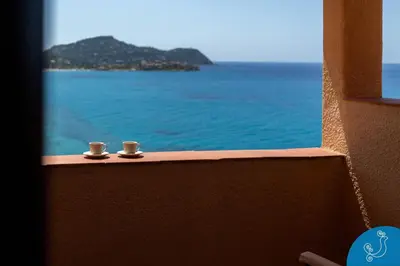 Paesaggio naturale nelle vicinanze della villa