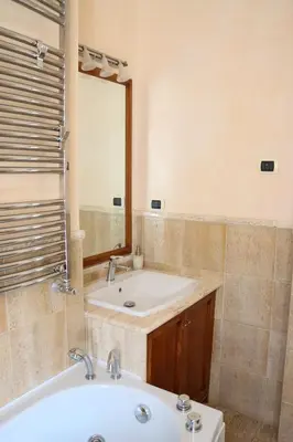 Bagno di Relax e Stile a Cagliari