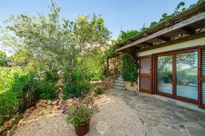 Giardino di The Summit House - Eden Rock