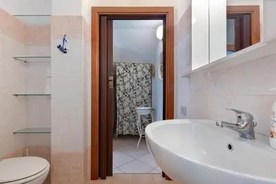 Bagno di GuestHost - La Casa di Gianna