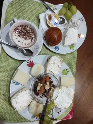 Cibo presso la stanza in casa privata o nelle vicinanze