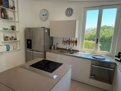 Cucina o angolo cottura di Holiday Home Villa Mandorli by Interhome