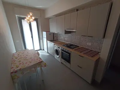 Cucina o angolo cottura di Trilocale in centro vicino al parco Monte Urpinu