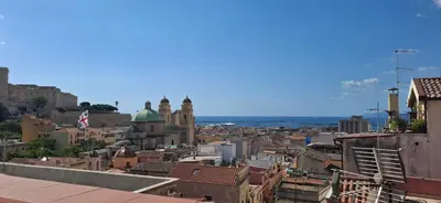 Vista generica su Cagliari o vista sulla città dall'interno dell'appartamento