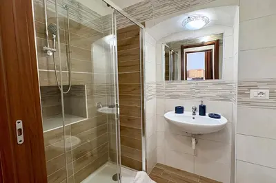 Bagno di Studio privato Oristano piazza Roma