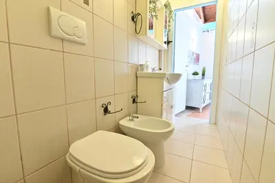 Bagno di IzzHome Sea Style Apartment