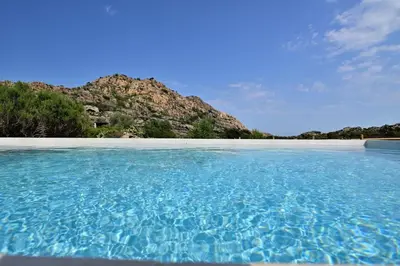 Paesaggio naturale nelle vicinanze della villa