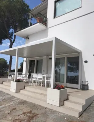 Balcone o terrazza di Scirocco Apartment, Rosa dei Venti, Perla Marina