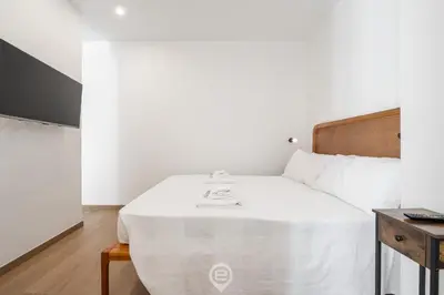 Letto o letti in una camera di Stylish Terrace Apartment