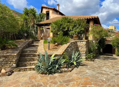 Edificio in cui si trova la villa