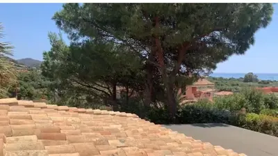 Paesaggio naturale nelle vicinanze della villa