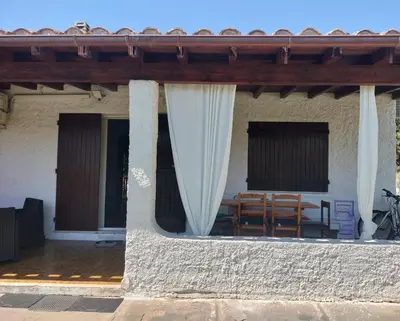 Balcone o terrazza di Bougainville Bianco