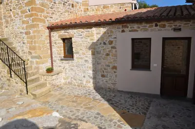 Planimetria di La pietra nel borgo